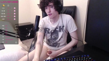 Nerdytwink69  13-11-2021